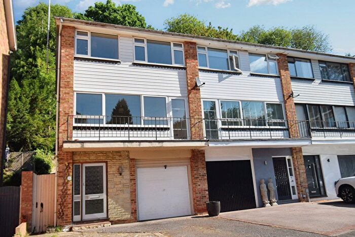 4 Bedroom Town House For Sale In Valley Drive, Sevenoaks, TN13