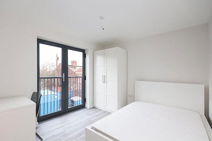 7 Bedroom House To Rent In Well Meadow Drive, Sheffield, S3