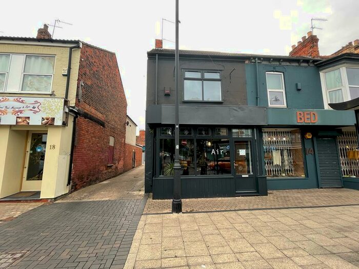 2 Bedroom Flat To Rent In Newland Avenue, Hull, HU5