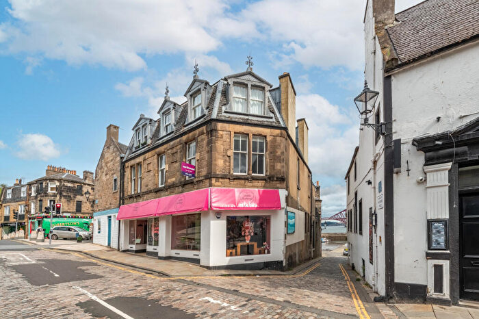 2 Bedroom Flat To Rent In Hillwood Place, South Queensferry, EH30