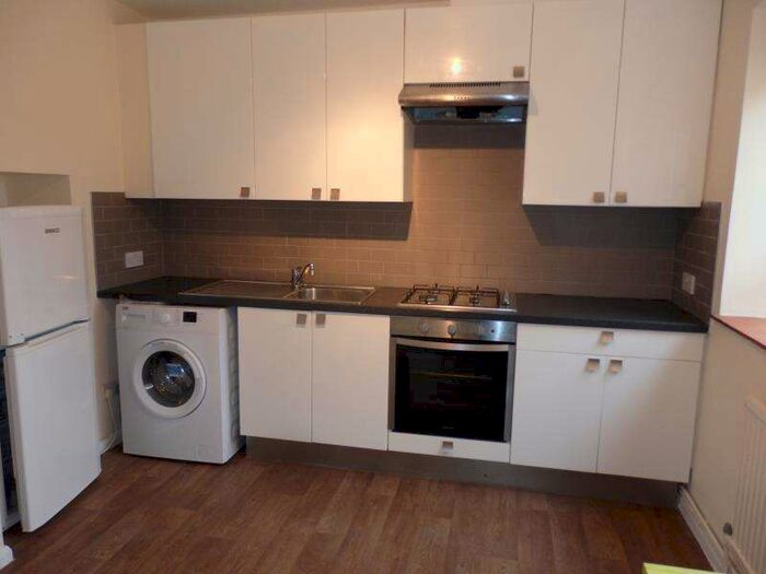 3 Bedroom Flat To Rent In Clemence Court, Lynton Road, Crouch End, N8