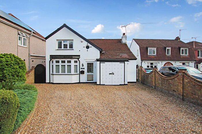 3 Bedroom Detached House For Sale In Birchwood Road, Wilmington, DA2