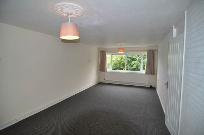 2 Bedroom Flat To Rent In Mont Walk, Wombwell, S73