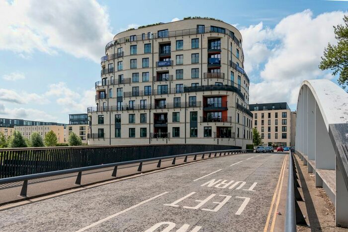 2 Bedroom Flat To Rent In Sovereign Point, Midland Road, Bath, BA2
