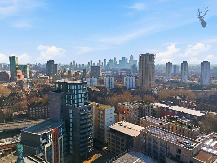 2 Bedroom Apartment For Sale In Taylor Place, Fondant Court, E3
