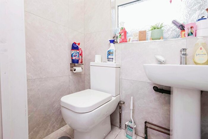 2 Bedroom Terraced House For Sale In Blythswood Road, Birmingham, B11