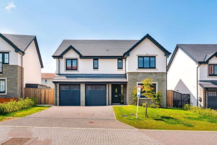 4 Bedroom Detached House To Rent In Glencorse View, Murieston, Livingston, EH54