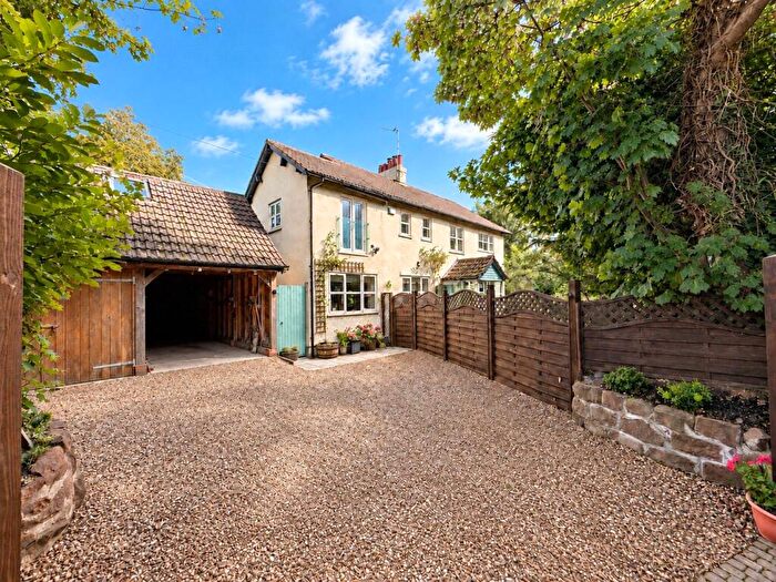 3 Bedroom Detached House For Sale In Mill Lane, Heswall, Wirral, CH60