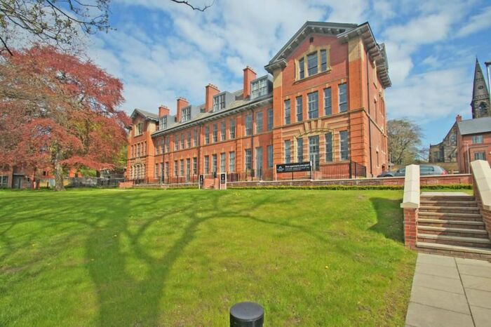 3 Bedroom Flat To Rent In The Old School House, Victoria Gardens, Headingley, Leeds, LS6