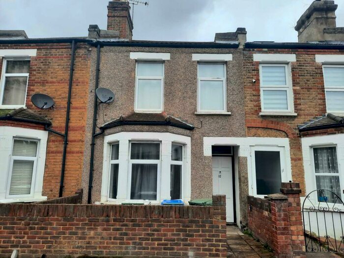 2 Bedroom House To Rent In Sandcliff Road, Erith, DA8
