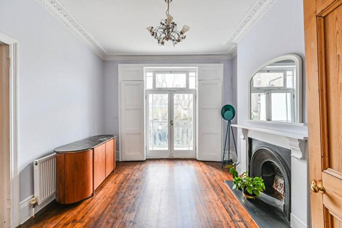 5 Bedroom Flat To Rent In Kennington Oval, Oval, London, SE11