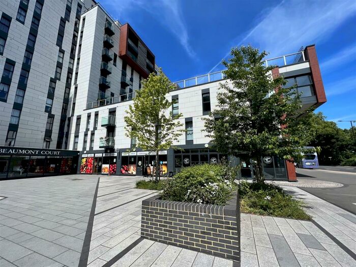 1 Bedroom Apartment To Rent In Victoria Avenue, Southend-On-Sea, SS2