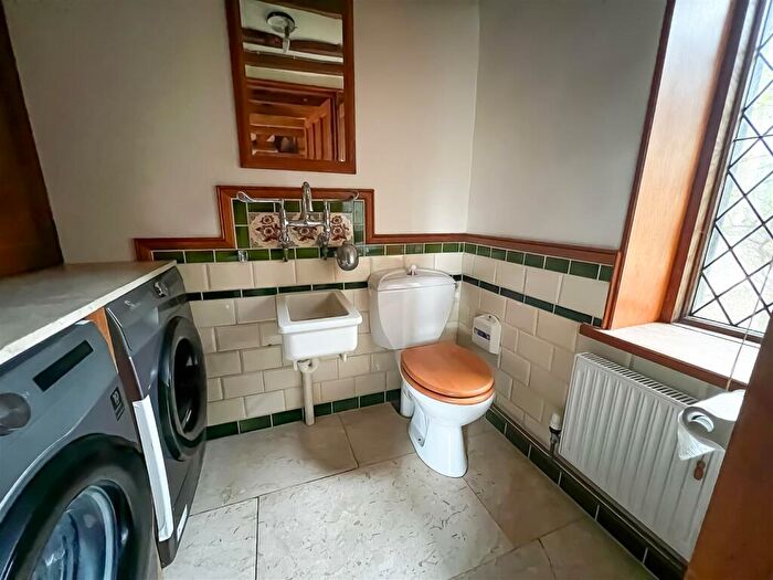 5 Bedroom Semi-Detached House For Sale In Queen Street, Great Oakley, CO12