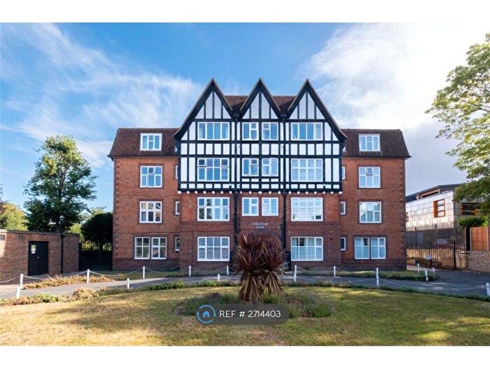 1 Bedroom Flat To Rent In Leigham Court Road, London, SW16