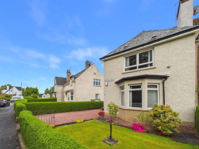 2 Bedroom End Of Terrace House For Sale In Damshot Crescent, Glasgow, G53