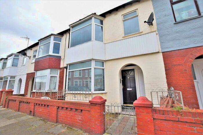 2 Bedroom Apartment To Rent In Brighton Avenue, Blackpool, FY4