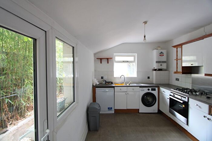 4 Bedroom Terraced House To Rent In Quicks Road, Wimbledon, SW19