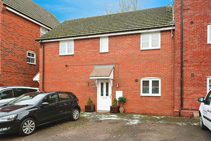 1 Bedroom Maisonette For Sale In Robins Meadow, Evesham, Worcestershire, WR11