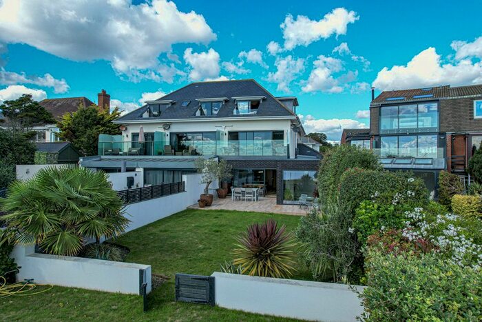 4 Bedroom Town House To Rent In Sandbourne Road, Alum Chine, Bournemouth, BH4