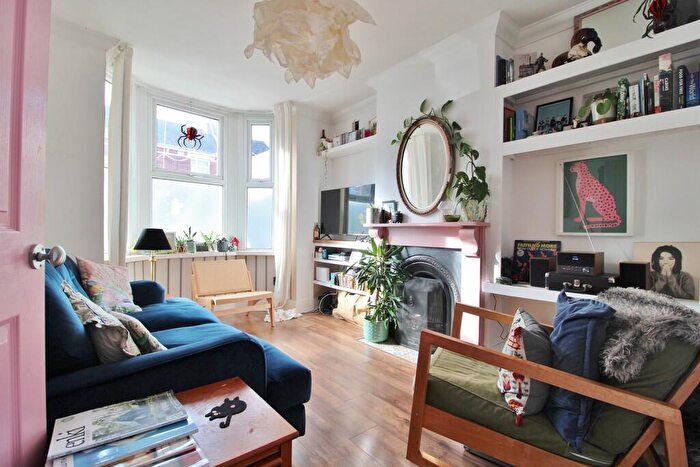 3 Bedroom Terraced House For Sale In Grayshott Road, Southsea, PO4
