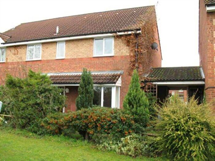 2 Bedroom End Of Terrace House To Rent In Heather Gardens, Bedford, MK41