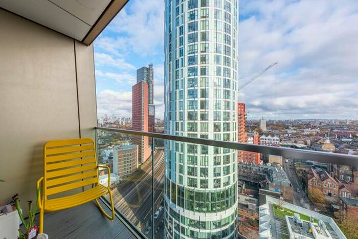 2 Bedroom Flat For Sale In Gladwin Tower, Vauxhall, London, SW8