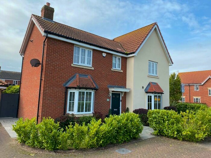 4 Bedroom Detached House To Rent In Shetland Crescent, Rochford, Essex, SS4