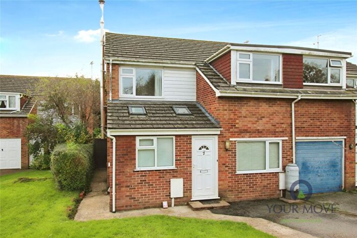 3 Bedroom Semi-Detached House To Rent In Black Path, Polegate, East Sussex, BN26