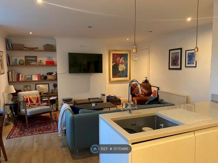 1 Bedroom Flat To Rent In Belmont Court, London, N5