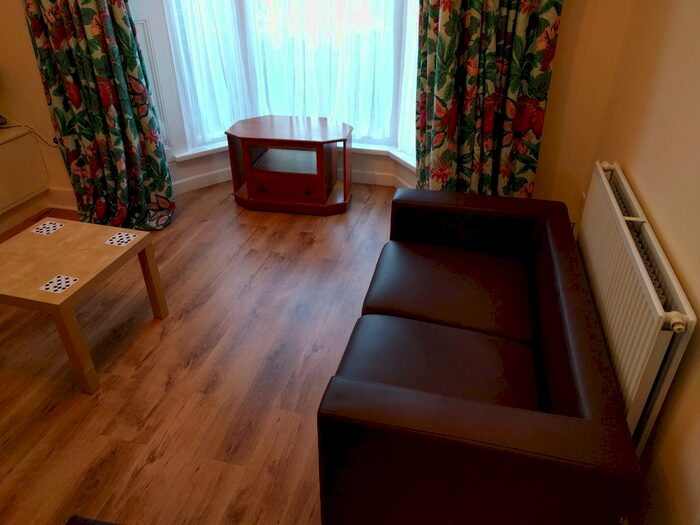 4 Bedroom Property To Rent In Argyle Street, Sandfields, Swansea, SA1