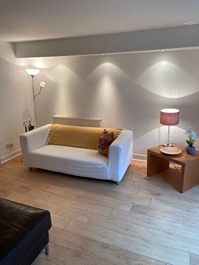 1 Bedroom Flat To Rent In Greenside End, Edinburgh, EH1