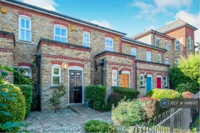 2 Bedroom Terraced House To Rent In George Lane, London, SE13