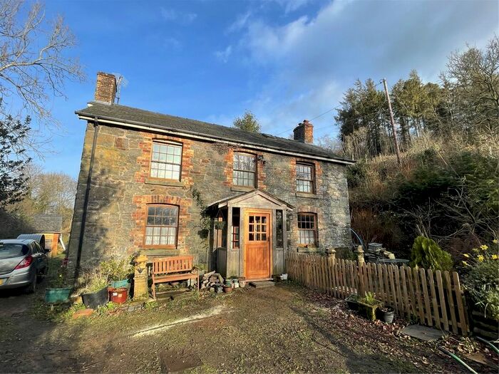 4 Bedroom Detached House For Sale In Meifod, Powys, SY22