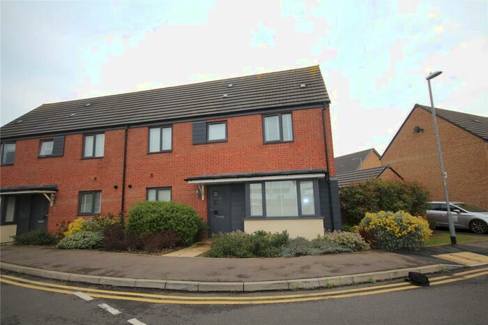 3 Bedroom Semi-Detached House To Rent In Kensington Close, Northampton, NN2