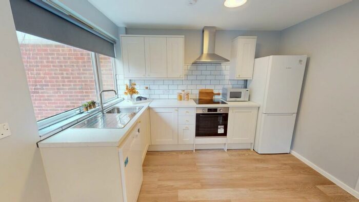 1 Bedroom Flat To Rent In Flat, Monterey Gardens, EX4