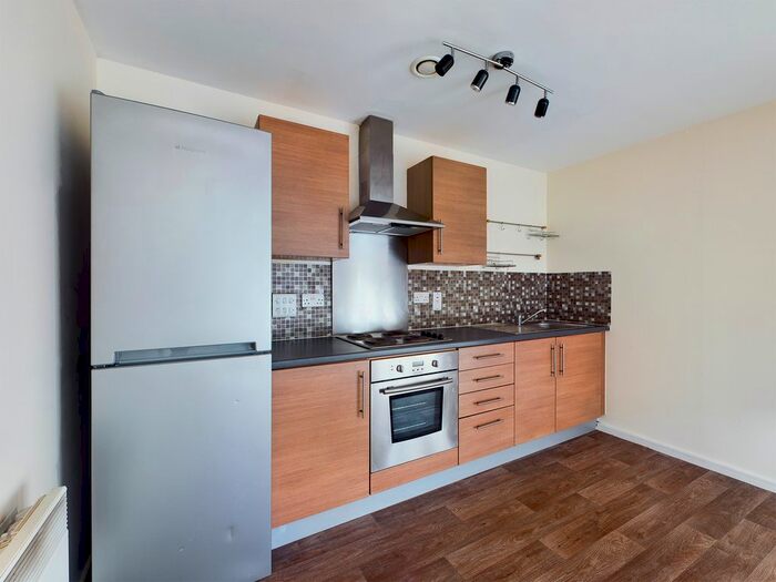 2 Bedroom Flat To Rent In Lancashire Court, Federation Road, Burslem, Stoke-On-Trent ST6