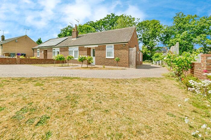 2 Bedroom Semi-Detached Bungalow For Sale In Lawn Close, Offley, Hitchin, SG5