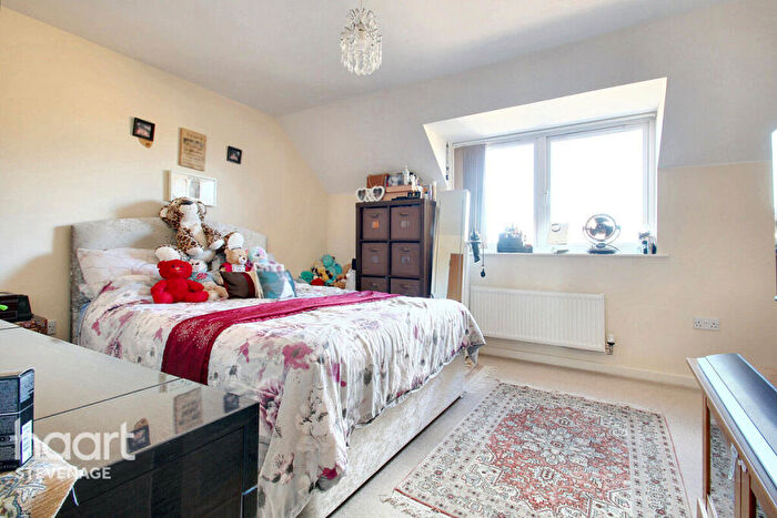 4 Bedroom Semi-Detached House For Sale In Glanville Crescent, Stevenage, SG1