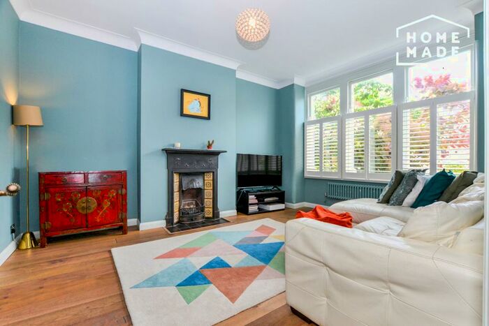 3 Bedroom Terraced House To Rent In Eastcombe Avenue, Greenwich, SE7