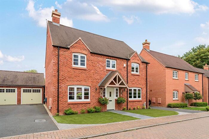 4 Bedroom Detached House For Sale In Redhouse Drive, Towcester, NN12