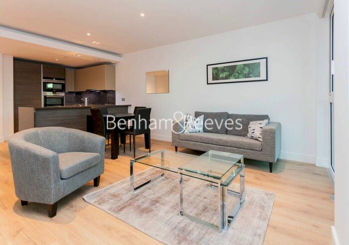 2 Bedroom Flat To Rent In Beadon Road, Hammersmith, W6