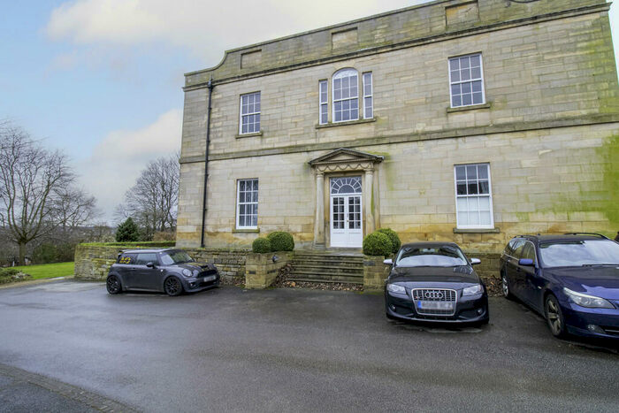 2 Bedroom Apartment To Rent In Denison Hall, Leeds, LS3