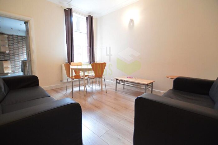 4 Bedroom Terraced House To Rent In Glossop Street, Highfields, LE5