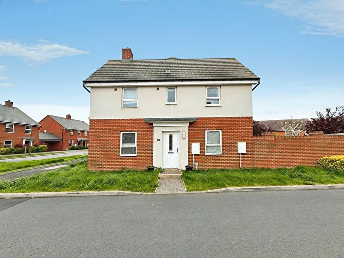 3 Bedroom Detached House For Sale In Herald Street, Broughton, Aylesbury, HP22