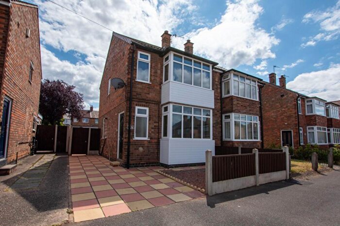 3 Bedroom Semi-Detached House For Sale In Brora Road, Nottingham, NG6