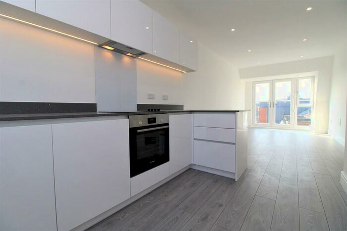 1 Bedroom Apartment To Rent In Ewell Road, Surbiton, KT6