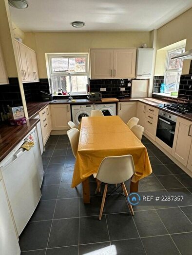 6 Bedroom Terraced House To Rent In Laburnum Avenue, Durham, DH1