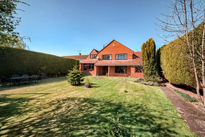 5 Bedroom Detached House For Sale In Droitwich Road Claines, Worcestershire, WR3