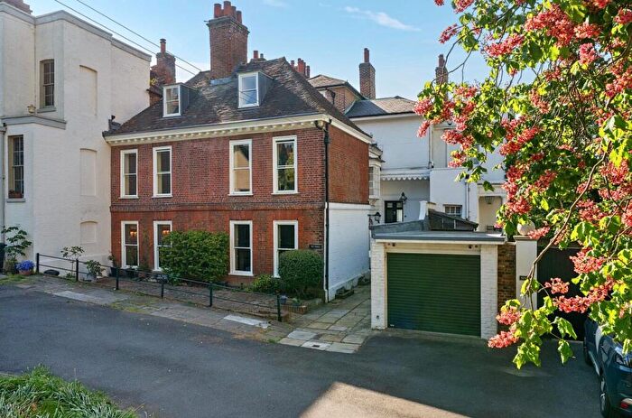 5 Bedroom Semi-Detached House For Sale In Period Residence - Castle Views - Central Rochester, ME1