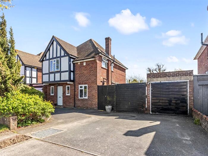 3 Bedroom Detached House For Sale In Nelson Road, Goring-By-Sea, Worthing, BN12